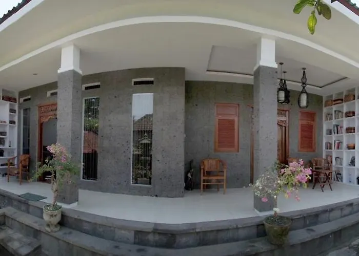 Guest house Manikan House 2*