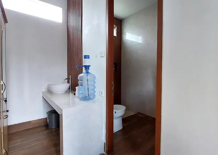 Manikan House 2*